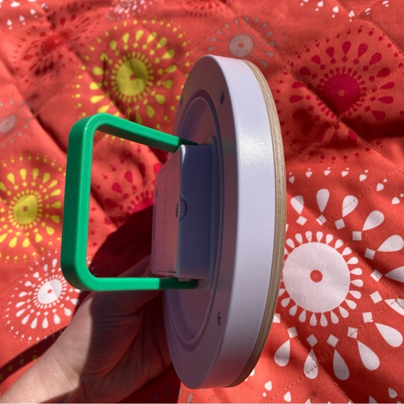 Lovevery Clock - Picture 10 of 10